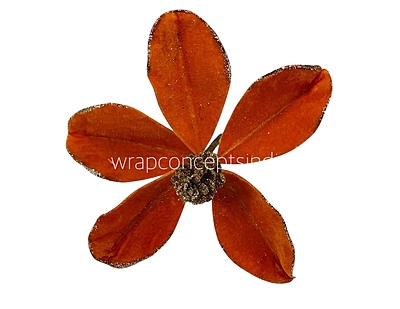 Velvet Flower with Gitter Pine Center