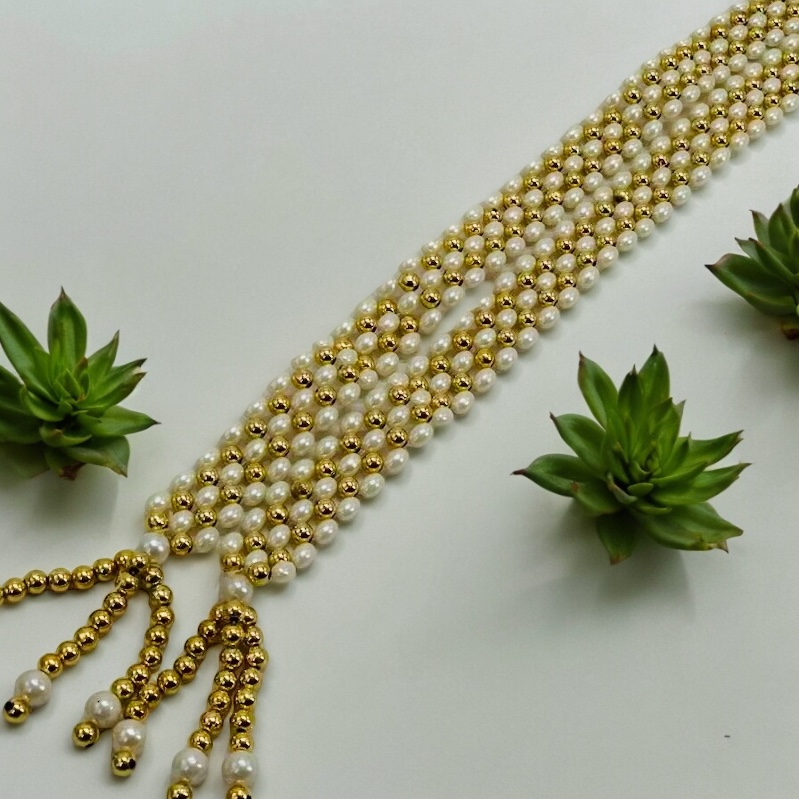 Oval Pearl & Gold Chain Bandhanwar