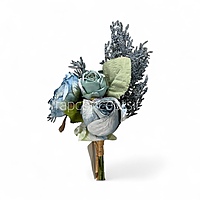 Garden Rose Bunch with Frosty ferns