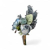 Garden Rose Bunch with Frosty ferns