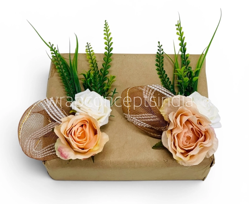 Peach Rose Decorative Hamper Bunch