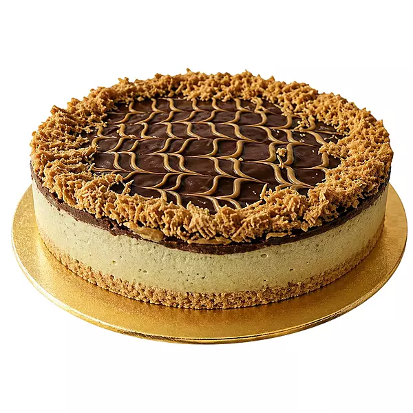 Pistachio Kunafa Cheese Cake