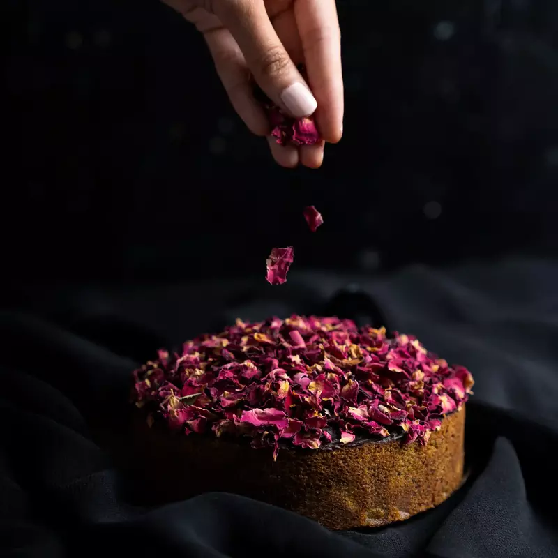Pistachio Rose Teacake 250 Gms - Gourmestan