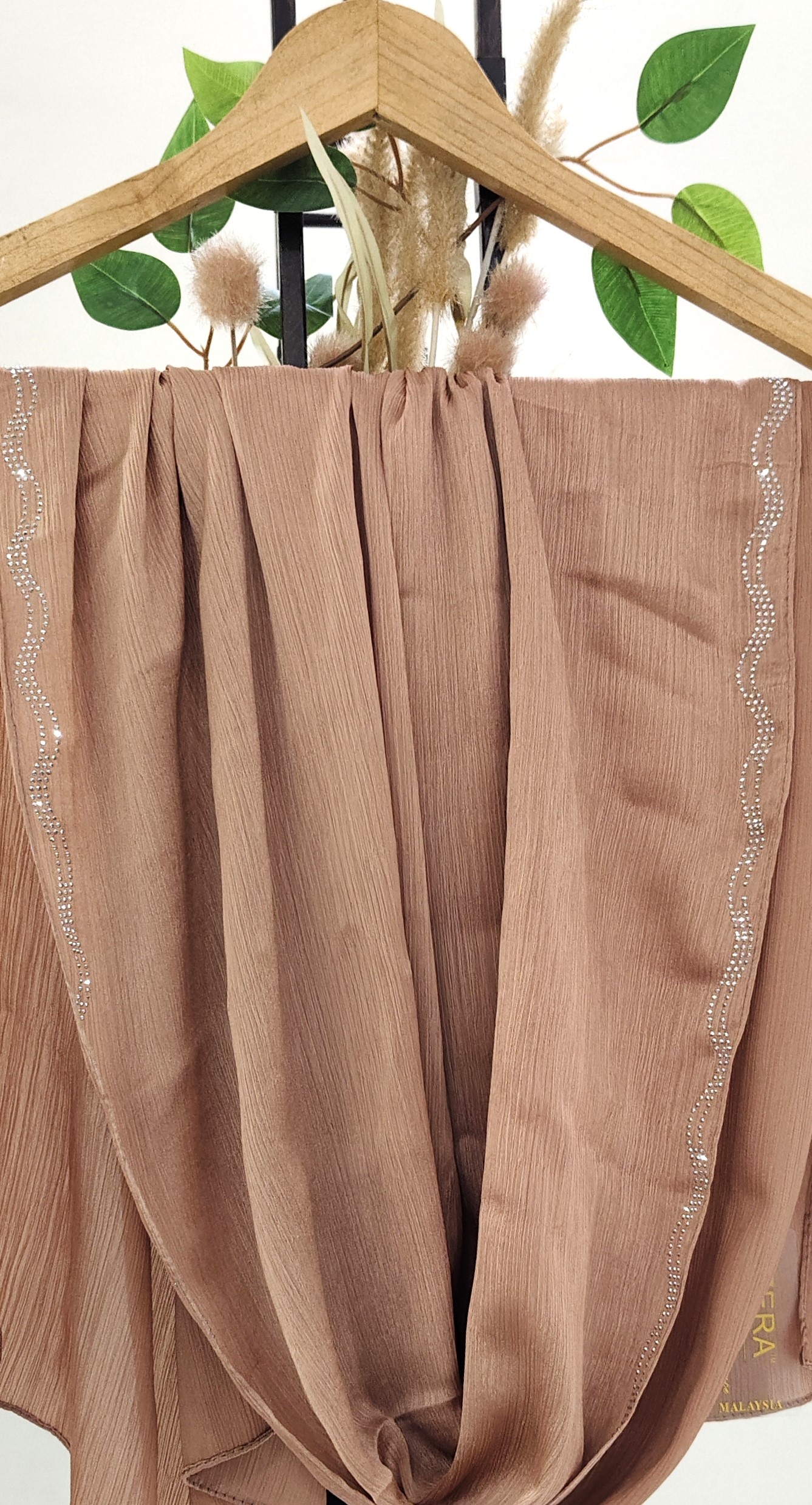 Premium Malaysian Munna Satin With Scalloped stone