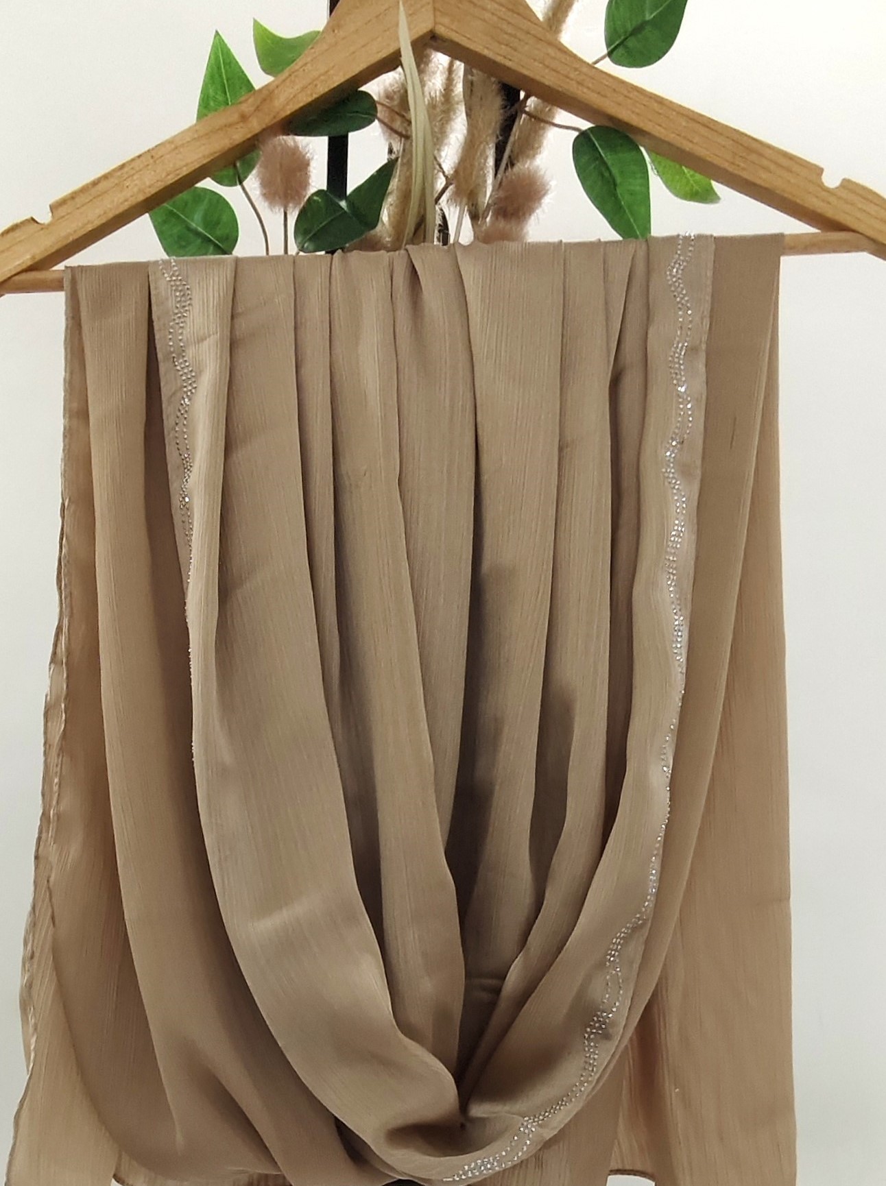 Premium Malaysian Munna Satin With Scalloped stone