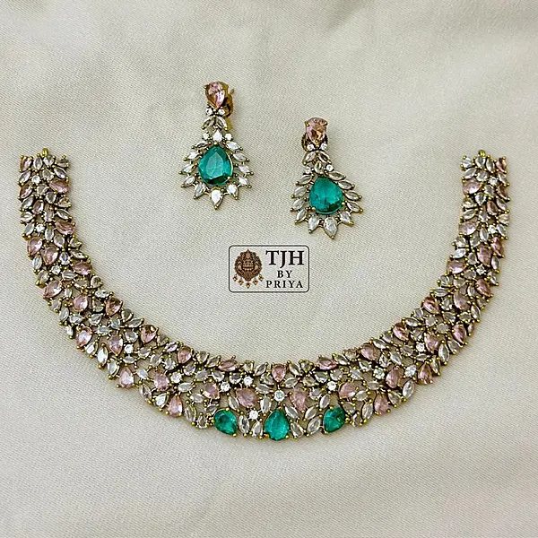 Premium quality Victorian necklace with vibrant pink and blue stones - MN002