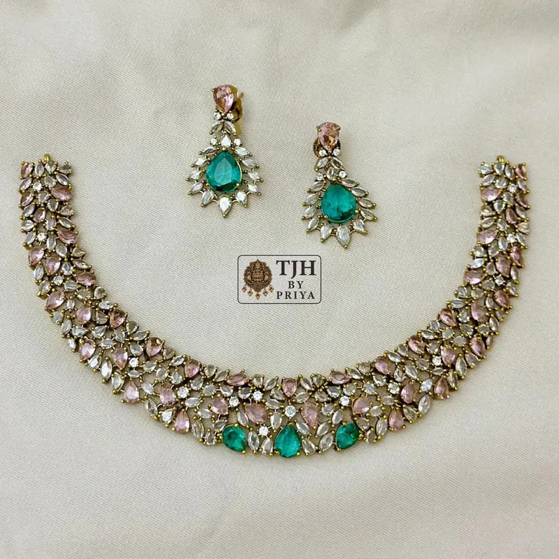 Premium quality Victorian necklace with vibrant pink and blue stones - MN002