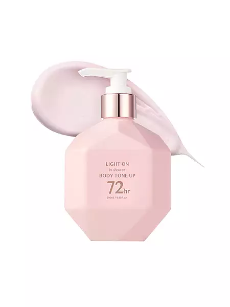 B.O.M - LIGHT ON in Shower Body Tone up