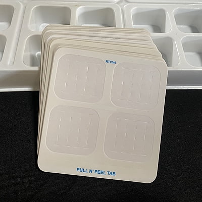 Multi well insect bioassay trays 32 wells with 8 sticker lids
