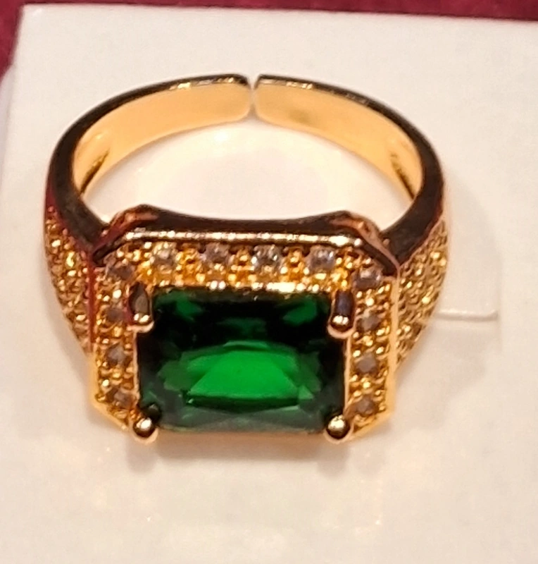RING Gold Plated