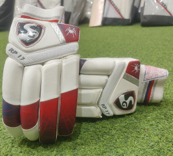 CRICKET BATTING GLOVES  SG