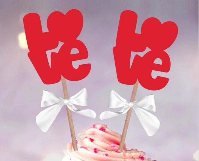 Red Love Topper(Pack of 4)