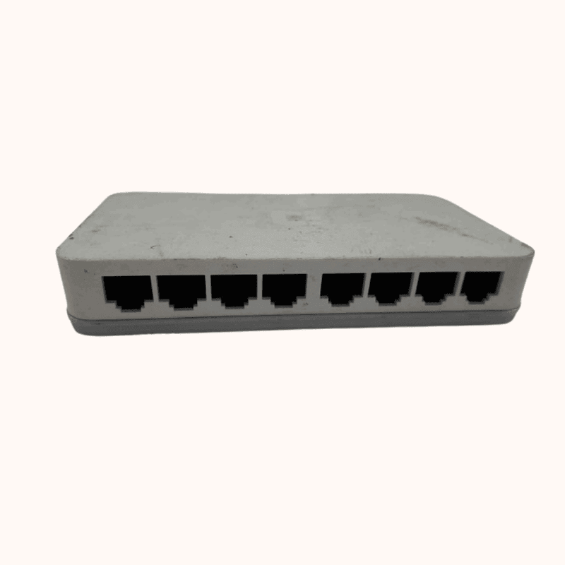 Refurbished D-LINK 8-Port 10/100 Desktop Switch (DES-1008C)