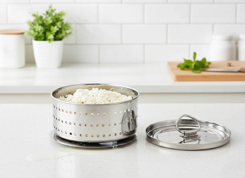 Granny Kitchen Express Stainless Steel Round Paneer Maker with Lid and Strainer Plate