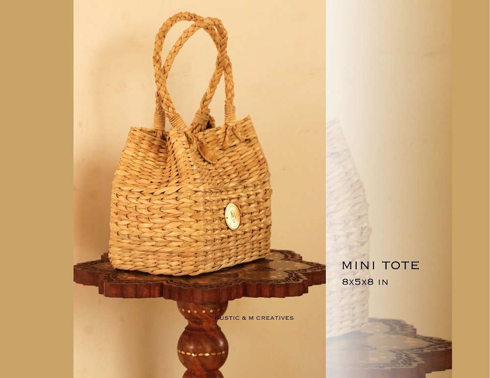 Kauna grass mini tote bag, handwoven in Manipur