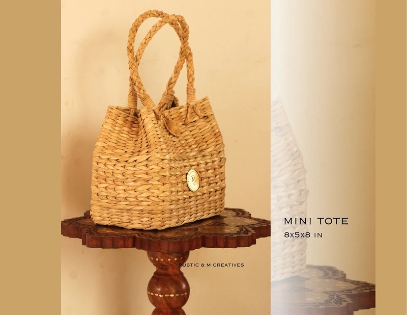 Kauna grass mini tote bag, handwoven in Manipur