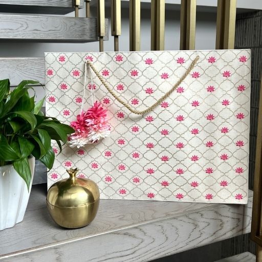 SET OF 2 LOTUS HORIZONTAL BAGS