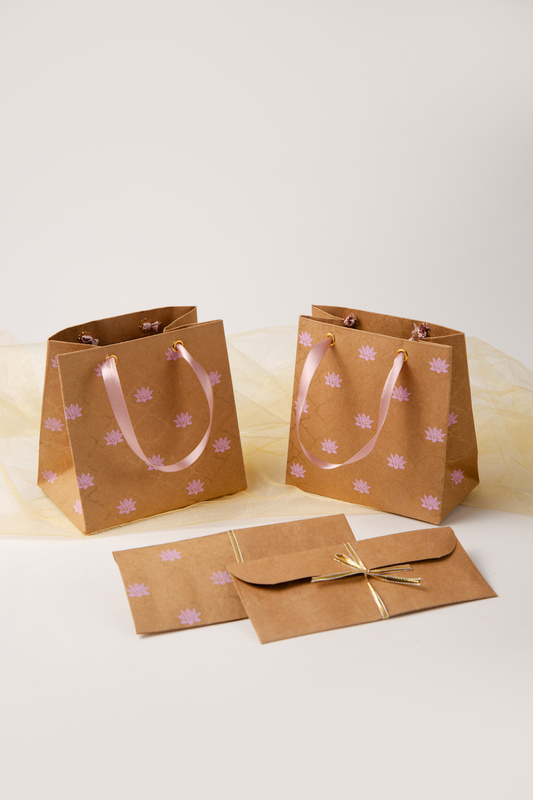 SET OF 2 LOTUS MINI BAGS & ENVELOPES