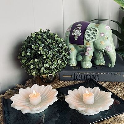 SET OF 2 WHITE LOTUS PLATE CANDLE