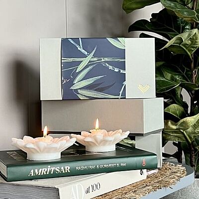 SET OF 2 WHITE LOTUS PLATE CANDLE