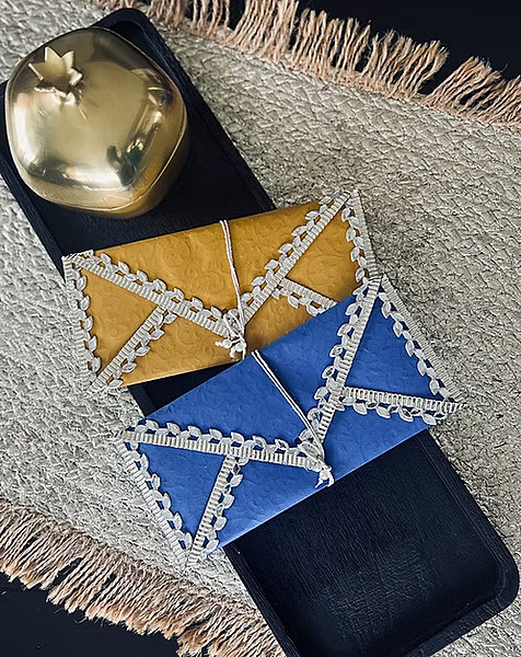 SET OF 2 FLAP MIRROR ENVELOPES BLUE YELLOW