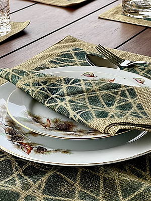 SET OF 6 GREEN JUTE PRINT TABLE NAPKINS