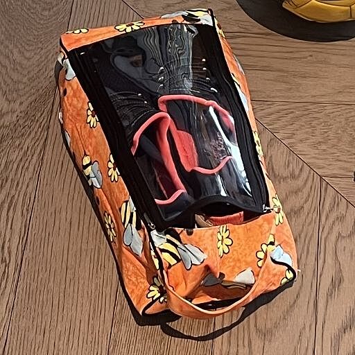 SHOE BAG BEES