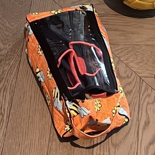 SHOE BAG BEES