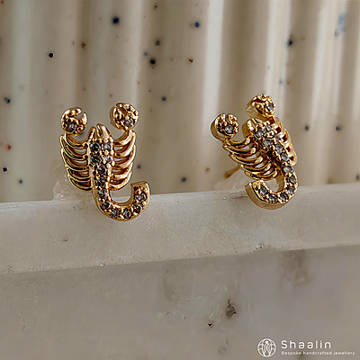 Scorpion Shape Tiny Studs