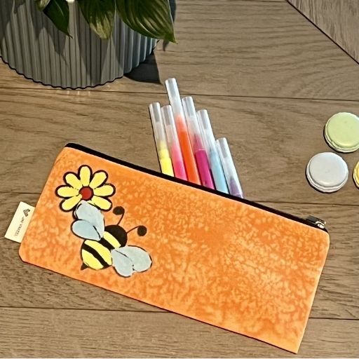 SLIM POUCH BEES