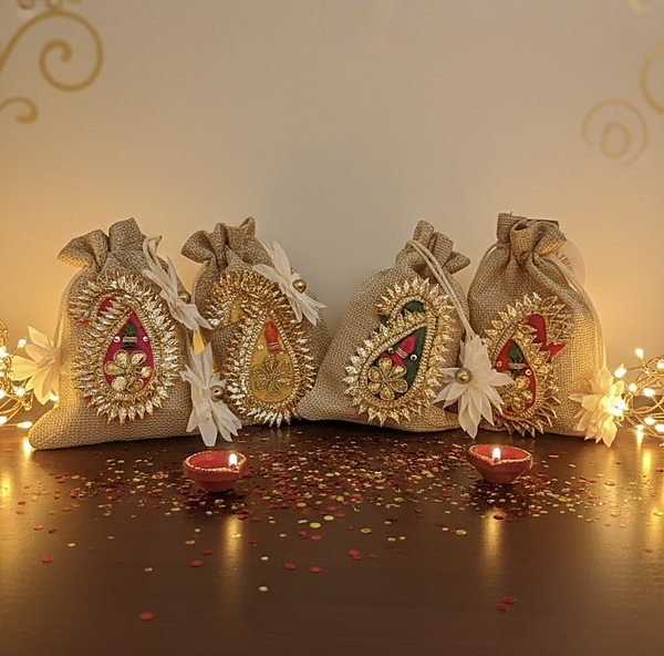SMALL DECO ASSORTED BATWA