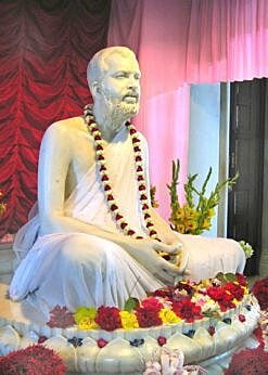 Sri Ramakrishna - Belur Math Statue sideview - photo