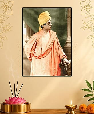 [WL] Swami Vivekananda - London Visit - London (December 1896) - Standing - Ochre turban