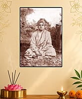 [WL] Swami Vivekananda-Colombo-January 1897-seated-frontview