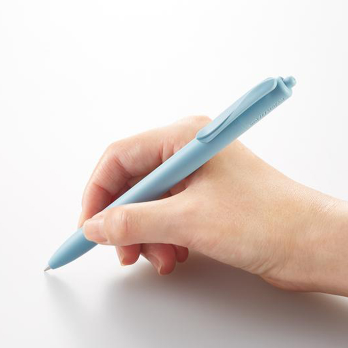 Mitsubishi Pencil Jetstream Ocean Plastic Ballpoint Pen 0.7 Light Blue