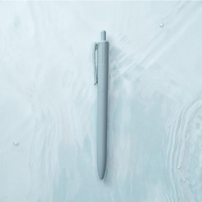 Mitsubishi Pencil Jetstream Ocean Plastic Ballpoint Pen 0.7 Light Blue