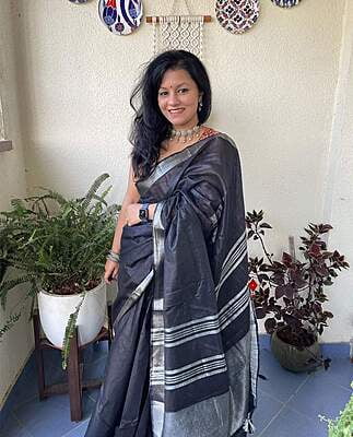 Linen Zari Saree Series 1-Black Linen Zari Saree Series 1-Black