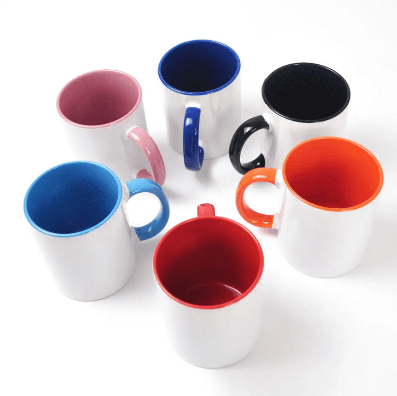 Coffee mug with inside and handle color