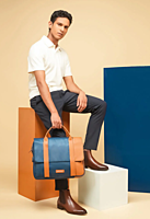 Assembly Ubrix  Laptop Messenger Bag