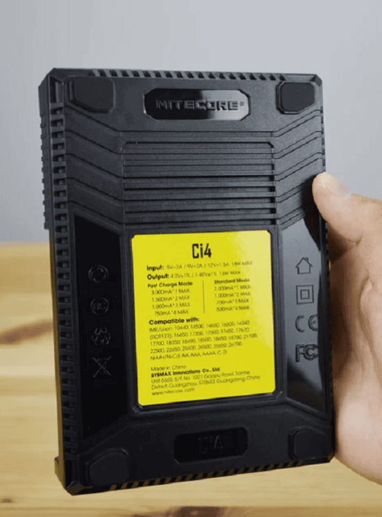 Four slot LCD intelligent charger