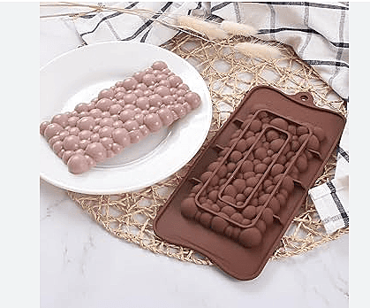 Garnishing mould leaves