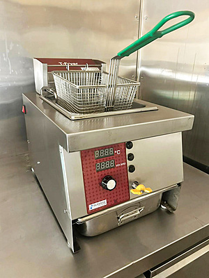 T-Fryer - Commercial Countertop Electric Fryer with Oil Filtration and countdown timer T-Fryer - Commercial Countertop Electric Fryer with Oil Filtration and countdown timer