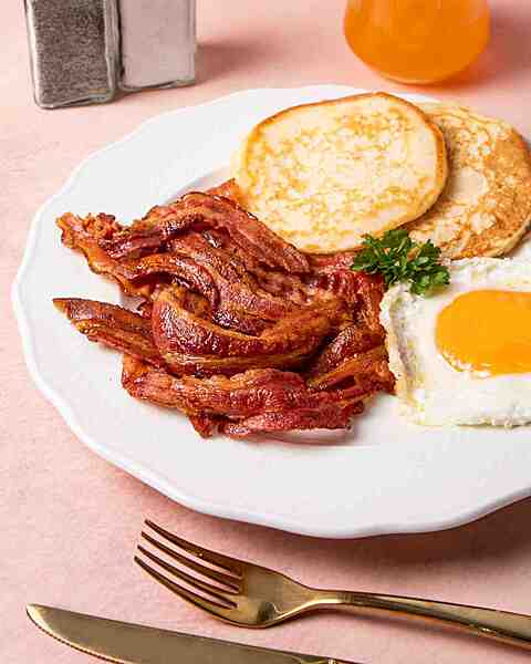 Smoked Streaky Bacon Pork 1 kg - Slice Of Pink