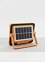 Solar LED Flood Light – High-Brightness Outdoor Light with USB Charging (IP66)