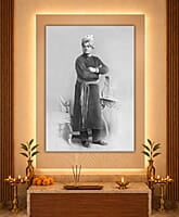 [PP] Swami Vivekananda - Standing Folded Hands - Chicago (September 1893)