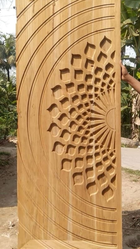 Natural Beauty: 3D HDHMR Door with Intricate Carving