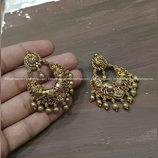 Premium Quakity Chandbali Earrings