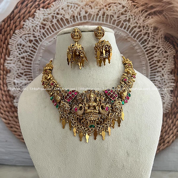Grand Lakshmi Necklace With Elathalakalli Design (SKU- 298)