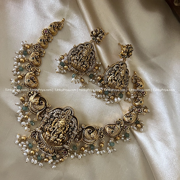 Premium Quality Gold Alike Necklace 5
