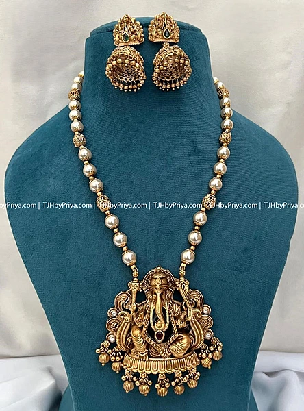 Vinayagar Dollar Haram With Pearl And Gold Bead Chain Green Stone (TJH 504)